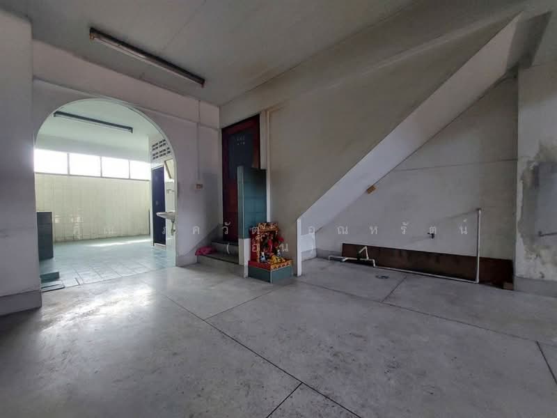 อาคารพาณิชย์ 4.5 ชั้น 24 ตร.ว. อาคารพาณิชย์ ใกล้ BTS สถานีทิพวัล ซอยหมอเสนอ ถนนเทพารักษ์, สมุทรปราการ, ถนนเทพารักษ์, สำโรงเหนือ, เมืองสมุทรปราการ, สมุทรปราการ, 180 ตร.ม., ตึกแถว-อาคารพาณิชย์ ขาย, โดย คุณ ภควัต อุณหรัตน์ (อ้น), 500261687 - DDproperty.com