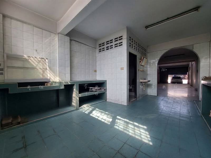 อาคารพาณิชย์ 4.5 ชั้น 24 ตร.ว. อาคารพาณิชย์ ใกล้ BTS สถานีทิพวัล ซอยหมอเสนอ ถนนเทพารักษ์, สมุทรปราการ, ถนนเทพารักษ์, สำโรงเหนือ, เมืองสมุทรปราการ, สมุทรปราการ, 180 ตร.ม., ตึกแถว-อาคารพาณิชย์ ขาย, โดย คุณ ภควัต อุณหรัตน์ (อ้น), 500261687 - DDproperty.com