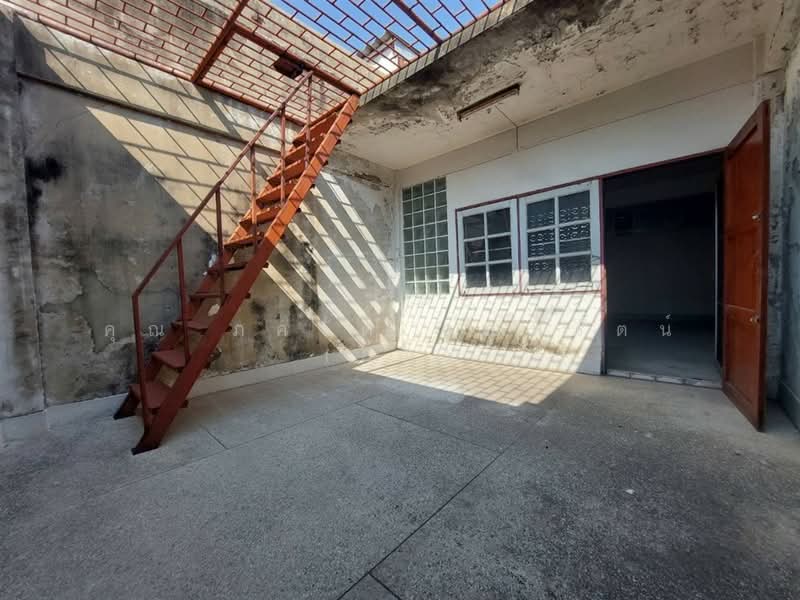 อาคารพาณิชย์ 4.5 ชั้น 24 ตร.ว. อาคารพาณิชย์ ใกล้ BTS สถานีทิพวัล ซอยหมอเสนอ ถนนเทพารักษ์, Samut Prakan, ถนนเทพารักษ์, Samrong Nua, Muang Samut Prakarn, Samut Prakan, , 180 sqm, Shophouse For Sale, by คุณ ภควัต อุณหรัตน์ (อ้น), 500261687 - DDproperty.com