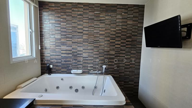 Grand Mercure Bangkok Asoke Residence, Bangkok, 50 5 Soi Sukhumvit 19, Khlong Tan Nua, Watthana, Bangkok, 4 Bedrooms, 440 sqm, Condo For Rent, by BANGKOK PROPERTY AGENTS, 500261703 - DDproperty.com