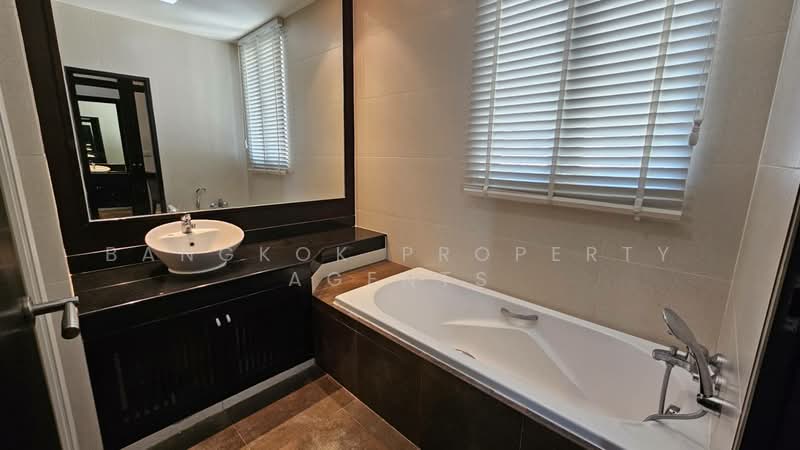 Grand Mercure Bangkok Asoke Residence : แกรนด์ เมอร์เคียว อโศก เรสซิเดนซ์, กรุงเทพ, 50 5 ซอย สุขุมวิท 19, คลองตันเหนือ, วัฒนา, กรุงเทพ, 440 ตร.ม., คอนโด ให้เช่า, โดย BANGKOK PROPERTY AGENTS, 500261703 - DDproperty.com