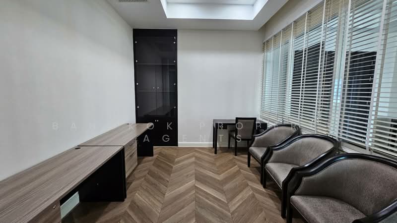 Grand Mercure Bangkok Asoke Residence, Bangkok, 50 5 Soi Sukhumvit 19, Khlong Tan Nua, Watthana, Bangkok, 4 Bedrooms, 440 sqm, Condo For Rent, by BANGKOK PROPERTY AGENTS, 500261703 - DDproperty.com