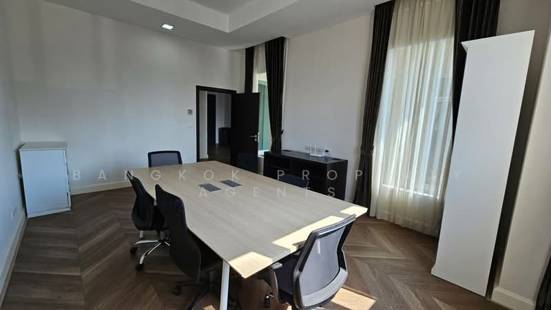 Grand Mercure Bangkok Asoke Residence, Bangkok, 50 5 Soi Sukhumvit 19, Khlong Tan Nua, Watthana, Bangkok, 4 Bedrooms, 440 sqm, Condo For Rent, by BANGKOK PROPERTY AGENTS, 500261703 - DDproperty.com