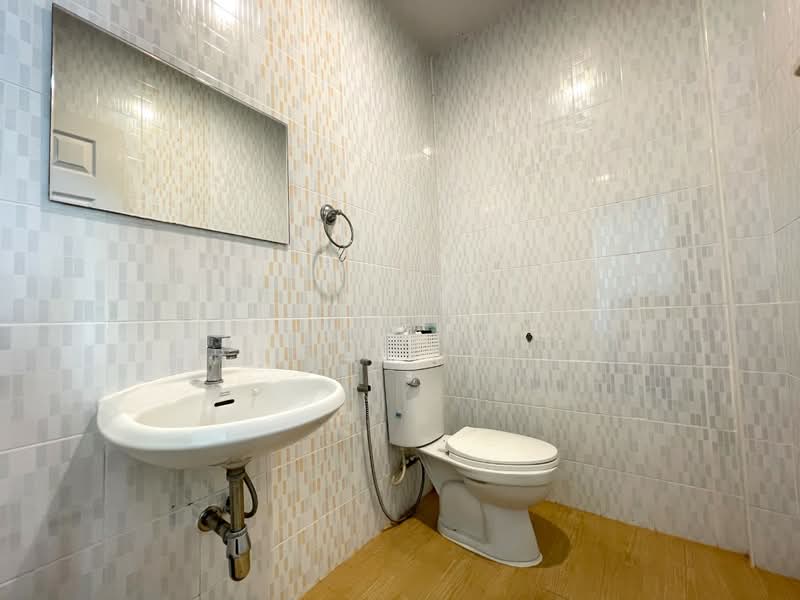 เจนศิริ ศรีราชา, Chon Buri (Pattaya), Surasak, Si Racha, Chon Buri (Pattaya), 3 Bedrooms, 137 sqm, Townhouse For Sale, by The Best Property นุ้ย, 500261707 - DDproperty.com