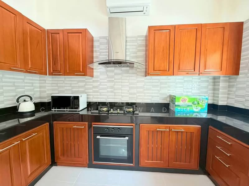 3-BR House, Chon Buri (Pattaya), Poong, Bang Lamung (Pattaya), Chon Buri (Pattaya), 3 Bedrooms, 204 sqm, Single Detached House For Rent, by Jirapat Chuangsawadsak, 500261711 - DDproperty.com