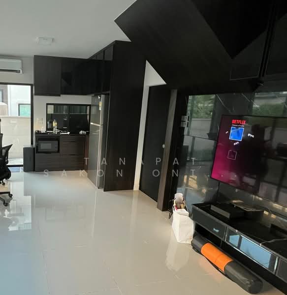 Baan Klang Muang Srinakarin – Onnut, Bangkok, 174 Soi On Nut 70/1, Prawet, Prawet, Bangkok, 3 Bedrooms, 120 sqm, Townhouse For Sale, by Tanapat Sakonsontised, 500261734 - DDproperty.com