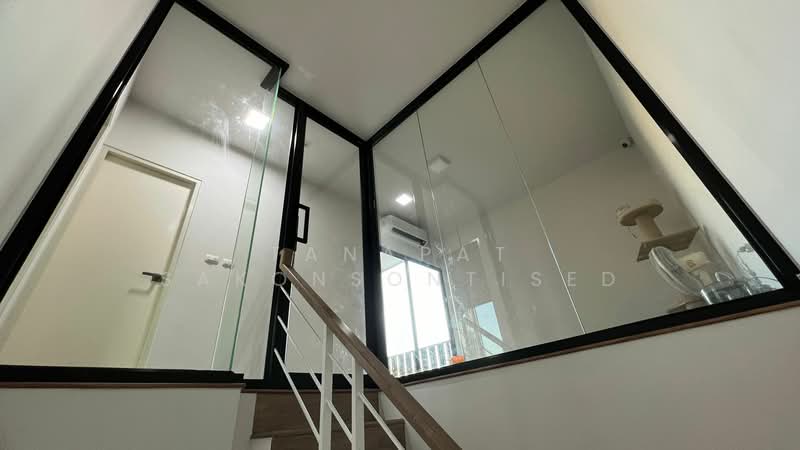 Baan Klang Muang Srinakarin – Onnut, Bangkok, 174 Soi On Nut 70/1, Prawet, Prawet, Bangkok, 3 Bedrooms, 120 sqm, Townhouse For Sale, by Tanapat Sakonsontised, 500261734 - DDproperty.com