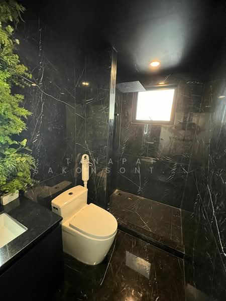 Baan Klang Muang Srinakarin – Onnut, Bangkok, 174 Soi On Nut 70/1, Prawet, Prawet, Bangkok, 3 Bedrooms, 120 sqm, Townhouse For Sale, by Tanapat Sakonsontised, 500261734 - DDproperty.com