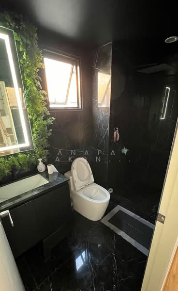 Baan Klang Muang Srinakarin – Onnut, Bangkok, 174 Soi On Nut 70/1, Prawet, Prawet, Bangkok, 3 Bedrooms, 120 sqm, Townhouse For Sale, by Tanapat Sakonsontised, 500261734 - DDproperty.com