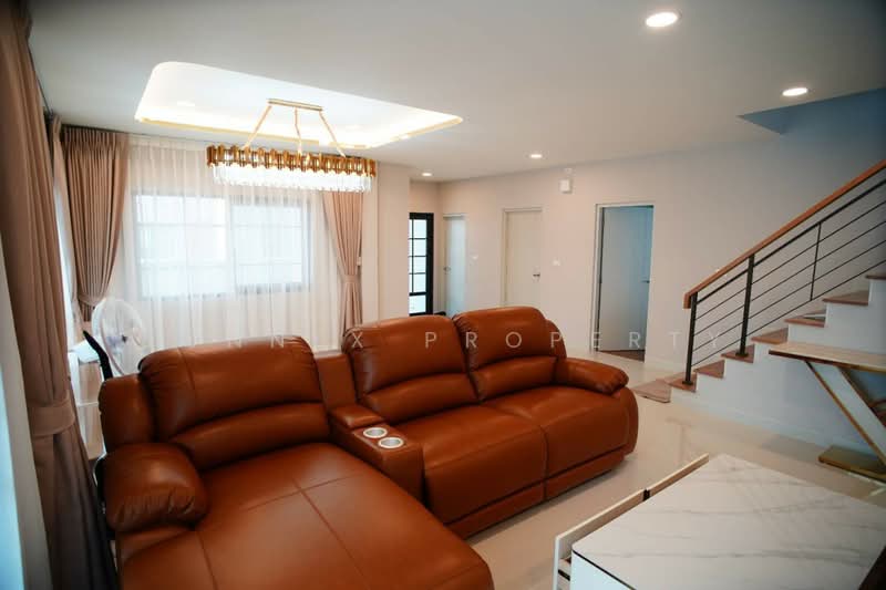Centro Bangna, Samut Prakan, 111 Soi 3, Bang Kaeo, Bang Plee, Samut Prakan, 4 Bedrooms, 265 sqm, Single Detached House For Rent, by Connex Property, 500261783 - DDproperty.com