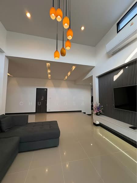 undefined, Chon Buri (Pattaya), Nong Pru, Bang Lamung (Pattaya), Chon Buri (Pattaya), 3 Bedrooms, 392 sqm, Single Detached House For Rent, by Jirapat Chuangsawadsak, 500261863 - DDproperty.com