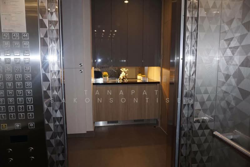 Noble Ploenchit, Bangkok, 1035 Ploenchit  Road, Lumphini, Pathum Wan, Bangkok, 1 Bedroom, 47 sqm, Condo For Sale, by Tanapat Sakonsontised, 500261887 - DDproperty.com