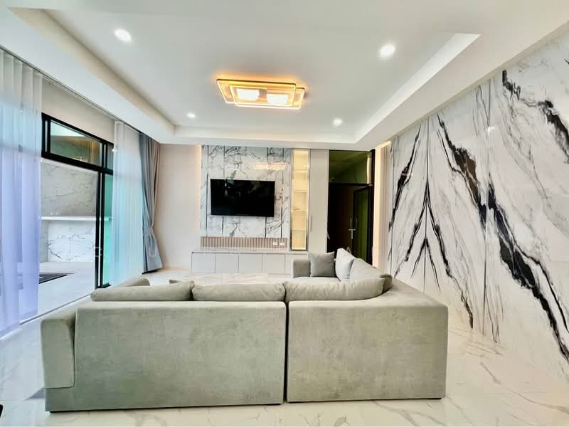 4-BR House, Chon Buri (Pattaya), Poong, Bang Lamung (Pattaya), Chon Buri (Pattaya), 4 Bedrooms, 382 sqm, Single Detached House For Rent, by Jirapat Chuangsawadsak, 500261908 - DDproperty.com