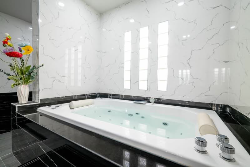4-BR House, Chon Buri (Pattaya), Nong Pru, Bang Lamung (Pattaya), Chon Buri (Pattaya), 4 Bedrooms, 441 sqm, Single Detached House For Sale, by Boonyanuch Unna, 500261918 - DDproperty.com