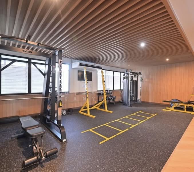D.S. Tower 2 Sukhumvit 39, Bangkok, Soi Sukhumvit 39, Khlong Tan Nua, Watthana, Bangkok, 2 Bedrooms, 139 sqm, Condo For Rent, by Nuttapong Hiranyaveja, 500261937 - DDproperty.com