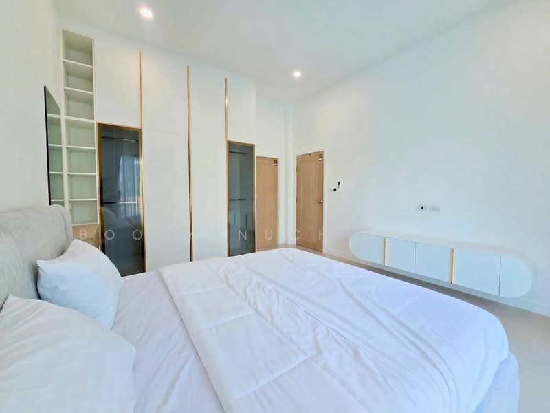 3-BR Villa, Chon Buri (Pattaya), Poong, Bang Lamung (Pattaya), Chon Buri (Pattaya), 3 Bedrooms, 236 sqm, Villa For Sale, by Boonyanuch Unna, 500261945 - DDproperty.com