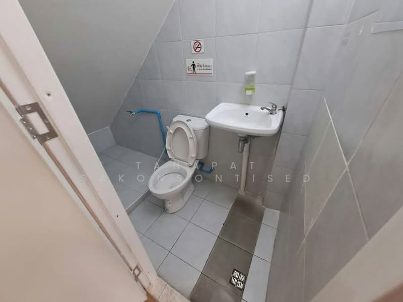 2-BR Townhouse, Bangkok, Nuan Chan, Bueng Kum, Bangkok, 2 Bedrooms, 300 sqm, Townhouse For Rent, by Tanapat Sakonsontised, 500261956 - DDproperty.com