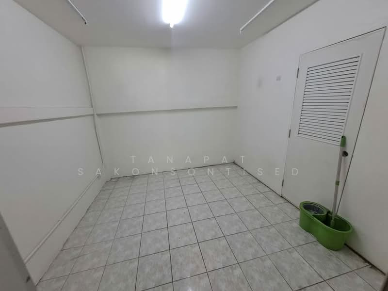 2-BR Townhouse, Bangkok, Nuan Chan, Bueng Kum, Bangkok, 2 Bedrooms, 300 sqm, Townhouse For Rent, by Tanapat Sakonsontised, 500261956 - DDproperty.com