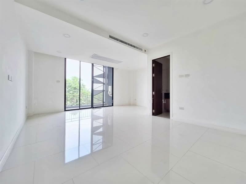 ขาย - โครงการเอมเบลซอน บางนา-ตราด 30 ( Emblazon Bangna-Trad 30 ), กรุงเทพ