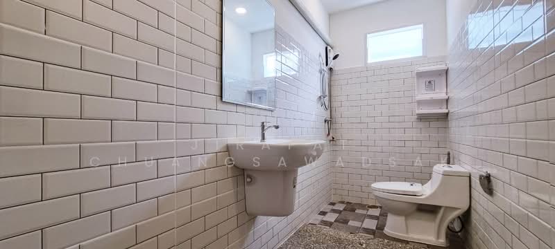 undefined, Chon Buri (Pattaya), Nong Pru, Bang Lamung (Pattaya), Chon Buri (Pattaya), 8 Bedrooms, 250 sqm, Villa For Rent, by Jirapat Chuangsawadsak, 500261964 - DDproperty.com