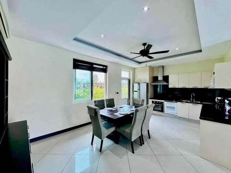 4-BR House, Chon Buri (Pattaya), Poong, Bang Lamung (Pattaya), Chon Buri (Pattaya), 4 Bedrooms, 368 sqm, Single Detached House For Rent, by Jirapat Chuangsawadsak, 500261998 - DDproperty.com