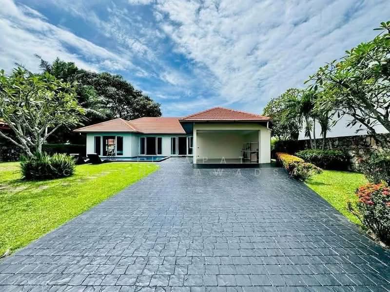 4-BR House, Chon Buri (Pattaya), Poong, Bang Lamung (Pattaya), Chon Buri (Pattaya), 4 Bedrooms, 368 sqm, Single Detached House For Rent, by Jirapat Chuangsawadsak, 500261998 - DDproperty.com