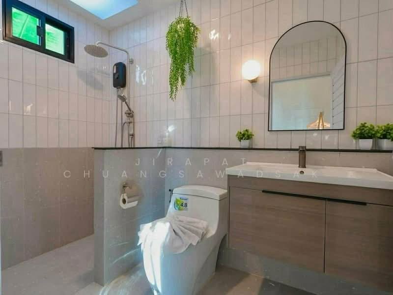 4-BR House, Chon Buri (Pattaya), Huai Yai, Bang Lamung (Pattaya), Chon Buri (Pattaya), 4 Bedrooms, 325 sqm, Single Detached House For Rent, by Jirapat Chuangsawadsak, 500262008 - DDproperty.com