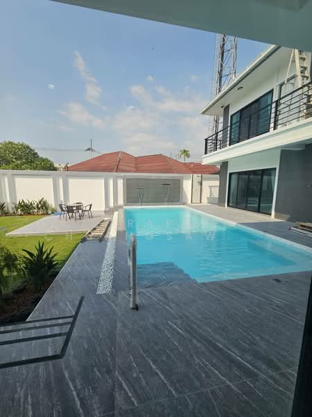 undefined, Chon Buri (Pattaya), Nong Pru, Bang Lamung (Pattaya), Chon Buri (Pattaya), 4 Bedrooms, 400 sqm, Villa For Rent, by Jirapat Chuangsawadsak, 500262013 - DDproperty.com