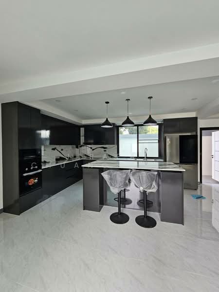 undefined, Chon Buri (Pattaya), Nong Pru, Bang Lamung (Pattaya), Chon Buri (Pattaya), 4 Bedrooms, 400 sqm, Villa For Rent, by Jirapat Chuangsawadsak, 500262013 - DDproperty.com