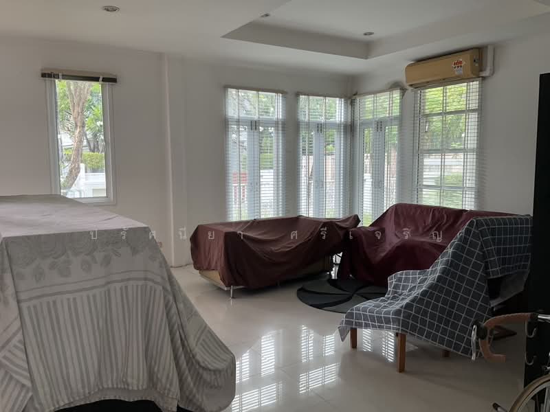หมู่บ้านลาดพร้าว, Bangkok, เลียบด่วนเอกมัยรามอินทรา, Khlong Chan, Bang Kapi, Bangkok, 3 Bedrooms, 250 sqm, Single Detached House For Sale, by ปรัศนียา ศรีเจริญ, 500262038 - DDproperty.com