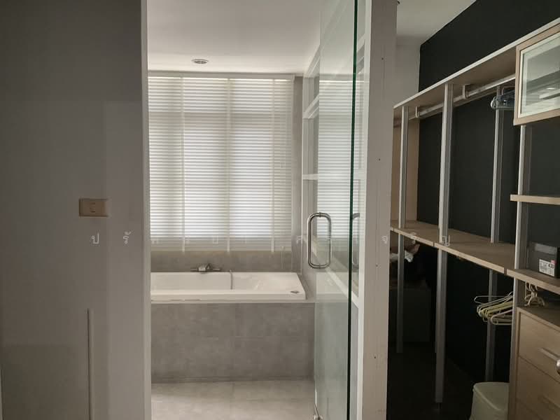 หมู่บ้านลาดพร้าว, Bangkok, เลียบด่วนเอกมัยรามอินทรา, Khlong Chan, Bang Kapi, Bangkok, 3 Bedrooms, 250 sqm, Single Detached House For Sale, by ปรัศนียา ศรีเจริญ, 500262038 - DDproperty.com