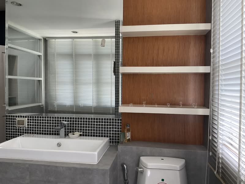 หมู่บ้านลาดพร้าว, Bangkok, เลียบด่วนเอกมัยรามอินทรา, Khlong Chan, Bang Kapi, Bangkok, 3 Bedrooms, 250 sqm, Single Detached House For Sale, by ปรัศนียา ศรีเจริญ, 500262038 - DDproperty.com