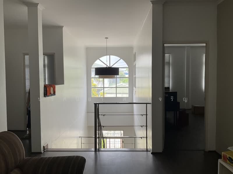 หมู่บ้านลาดพร้าว, Bangkok, เลียบด่วนเอกมัยรามอินทรา, Khlong Chan, Bang Kapi, Bangkok, 3 Bedrooms, 250 sqm, Single Detached House For Sale, by ปรัศนียา ศรีเจริญ, 500262038 - DDproperty.com