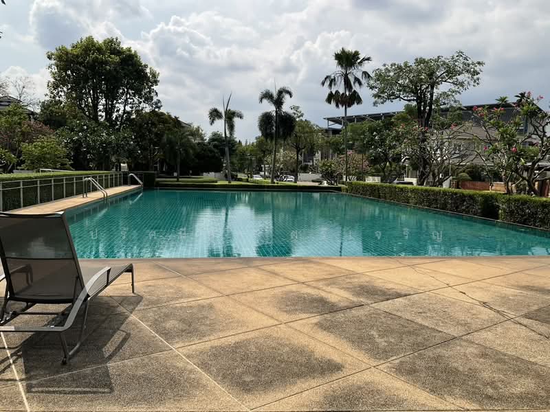 หมู่บ้านลาดพร้าว, Bangkok, เลียบด่วนเอกมัยรามอินทรา, Khlong Chan, Bang Kapi, Bangkok, 3 Bedrooms, 250 sqm, Single Detached House For Sale, by ปรัศนียา ศรีเจริญ, 500262038 - DDproperty.com