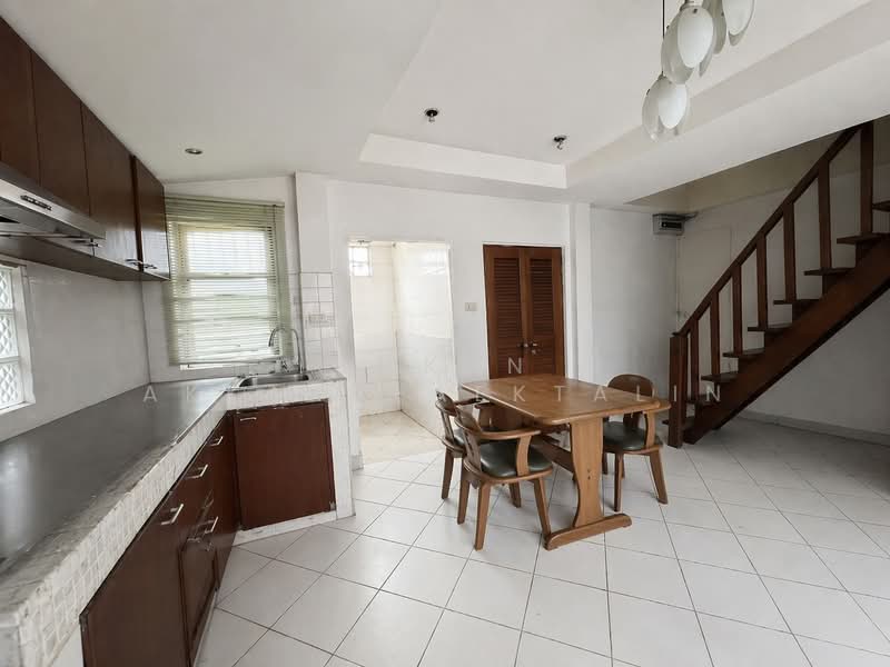 Townhouse in South Pattaya, Chon Buri (Pattaya), Bang Lamung, Bang Lamung (Pattaya), Chon Buri (Pattaya), 3 Bedrooms, 184 sqm, Townhouse For Sale, by Sakan Akkara-aektalin, 500262094 - DDproperty.com