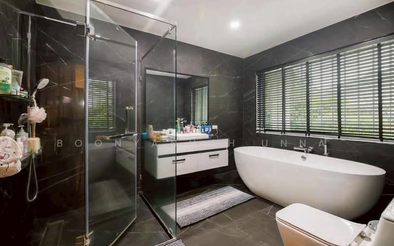 2-BR Villa, Chon Buri (Pattaya), Poong, Bang Lamung (Pattaya), Chon Buri (Pattaya), 2 Bedrooms, 280 sqm, Villa For Sale, by Boonyanuch Unna, 500262111 - DDproperty.com