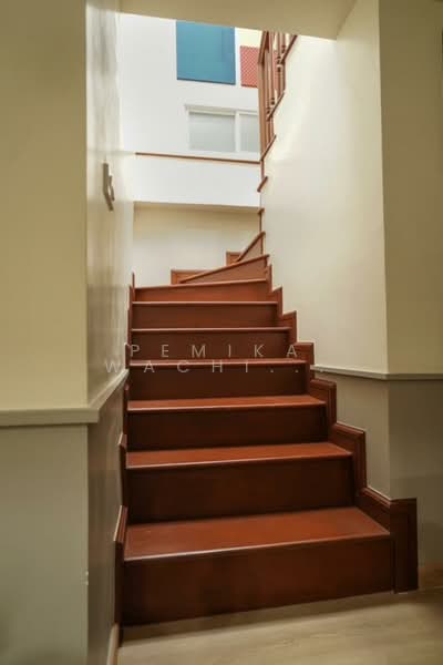 The Old Siam Residence, Bangkok, 12 The Old Siam Plaza Building, Burapha Road, Wang Burapaphirom, Phra Nakhon, Bangkok, 2 Bedrooms, 100 sqm, Condo For Sale, by Pemika Wachiratanakorn, 500262114 - DDproperty.com