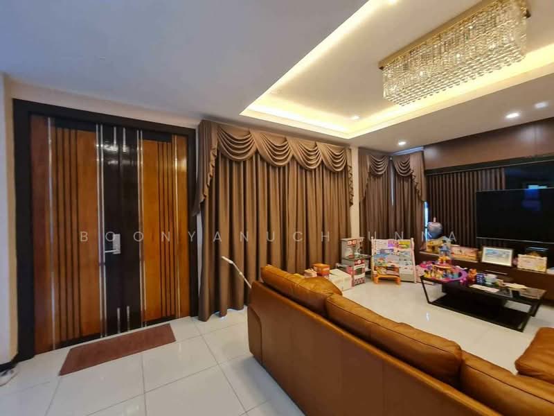 undefined, Chon Buri (Pattaya), Mhueng, Muang Chon Buri, Chon Buri (Pattaya), 3 Bedrooms, 460 sqm, Townhouse For Sale, by Boonyanuch Unna, 500262159 - DDproperty.com