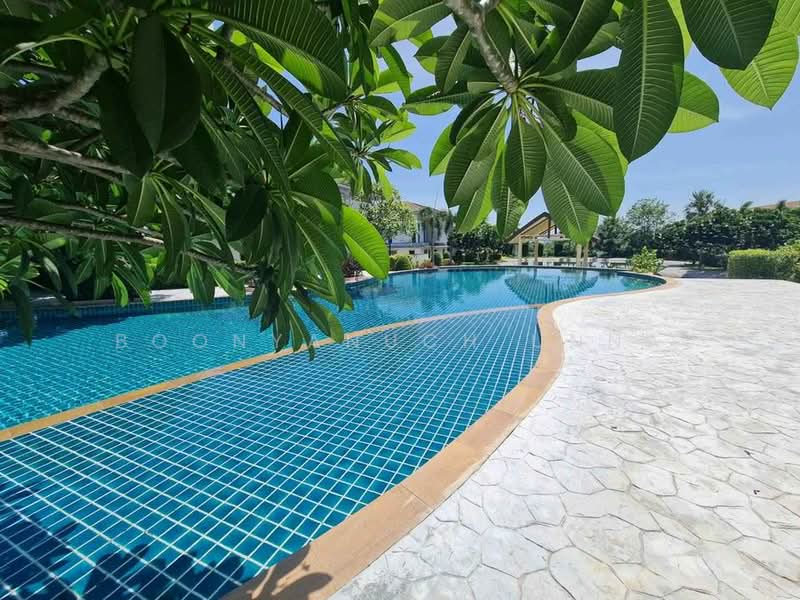 undefined, Chon Buri (Pattaya), Mhueng, Muang Chon Buri, Chon Buri (Pattaya), 3 Bedrooms, 460 sqm, Townhouse For Sale, by Boonyanuch Unna, 500262159 - DDproperty.com