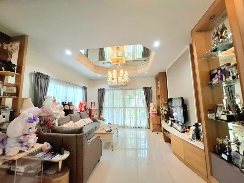 บ้านเดี่ยวสุขุมวิท71, Bangkok, Phra Kanong Nua, Watthana, Bangkok, 5 Bedrooms, 442 sqm, Single Detached House For Sale, by Thanitcha Kangkasuwanno, 500262166 - DDproperty.com