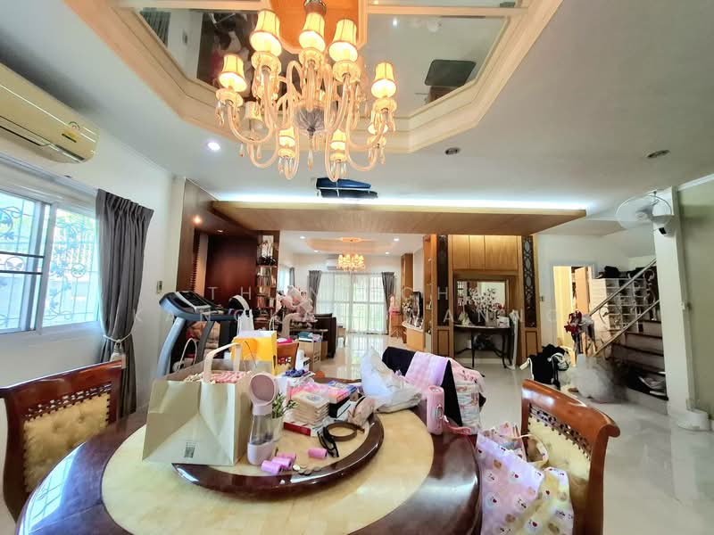 บ้านเดี่ยวสุขุมวิท71, Bangkok, Phra Kanong Nua, Watthana, Bangkok, 5 Bedrooms, 442 sqm, Single Detached House For Sale, by Thanitcha Kangkasuwanno, 500262166 - DDproperty.com