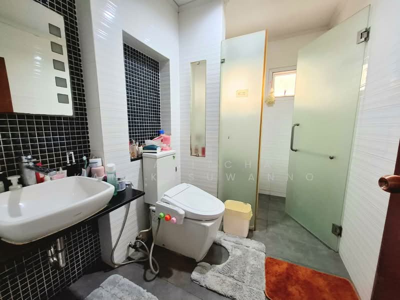 บ้านเดี่ยวสุขุมวิท71, Bangkok, Phra Kanong Nua, Watthana, Bangkok, 5 Bedrooms, 442 sqm, Single Detached House For Sale, by Thanitcha Kangkasuwanno, 500262166 - DDproperty.com