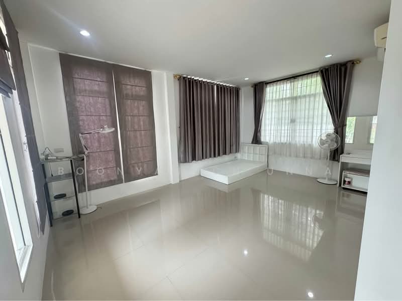 บ้าน 4-ห้องนอน, ชลบุรี, หนองปรือ, บางละมุง, ชลบุรี, 325 ตร.ม., บ้านเดี่ยว ขาย, โดย Boonyanuch Unna, 500262200 - DDproperty.com