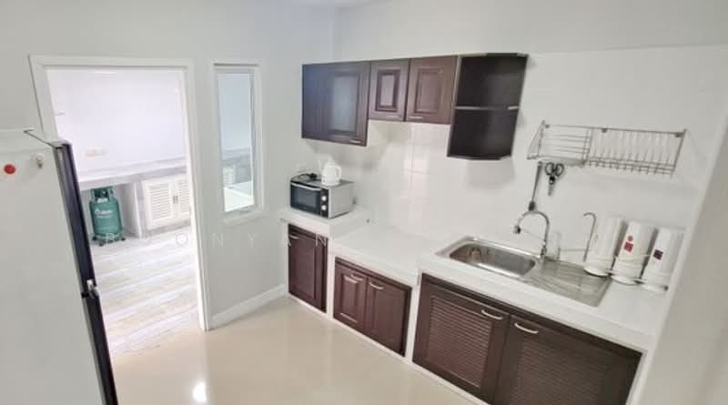 4-BR House, Chon Buri (Pattaya), Nong Pru, Bang Lamung (Pattaya), Chon Buri (Pattaya), 4 Bedrooms, 300 sqm, Single Detached House For Sale, by Boonyanuch Unna, 500262256 - DDproperty.com