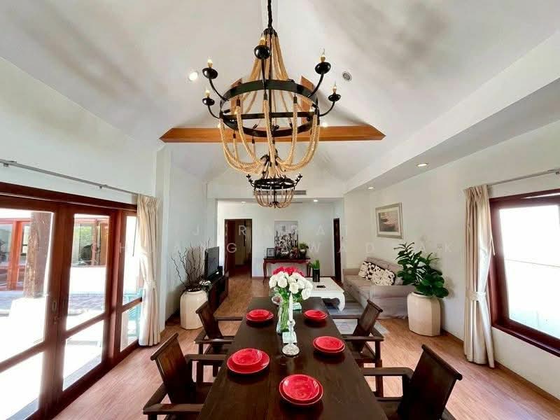 undefined, Chon Buri (Pattaya), Nong Pru, Bang Lamung (Pattaya), Chon Buri (Pattaya), 4 Bedrooms, 360 sqm, Villa For Sale, by Jirapat Chuangsawadsak, 500262344 - DDproperty.com