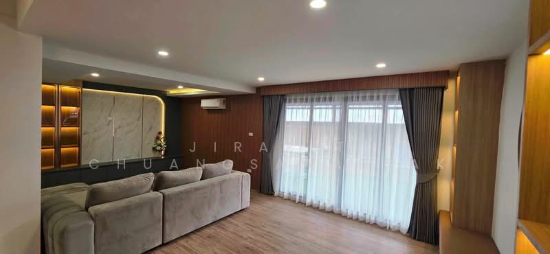 3-BR House, Chon Buri (Pattaya), Nong Pla Lai, Bang Lamung (Pattaya), Chon Buri (Pattaya), 3 Bedrooms, 463 sqm, Single Detached House For Sale, by Jirapat Chuangsawadsak, 500262365 - DDproperty.com
