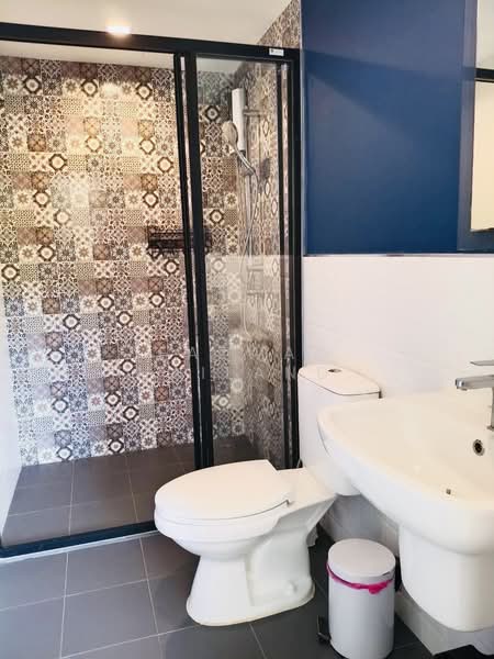 The Base Central, Phuket, Chao Fah Tawan Tok Rd, Wichit, Muang Phuket, Phuket, 2 Bedrooms, 47 sqm, Condo For Sale, by Fazwaz (Thailand) Co., Ltd., 500262394 - DDproperty.com