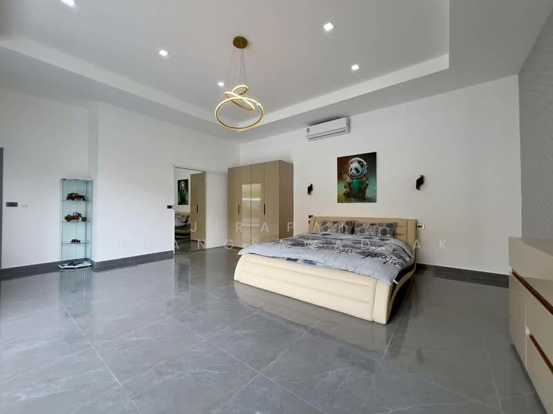 6-BR Villa, Chon Buri (Pattaya), Nong Pru, Bang Lamung (Pattaya), Chon Buri (Pattaya), 6 Bedrooms, 220 sqm, Villa For Sale, by Jirapat Chuangsawadsak, 500262409 - DDproperty.com