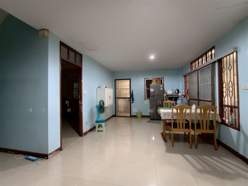 Moobaan Piyawararom Khlong 4, Pathum Thani, Sawai Pracharat Road, Bang Yitho, Thanyaburi, Pathum Thani, 3 Bedrooms, 150 sqm, Townhouse For Sale, by คุณ อมรศักดิ์ จารุตไชยพัฒน์ (ดุ่ย), 500262442 - DDproperty.com
