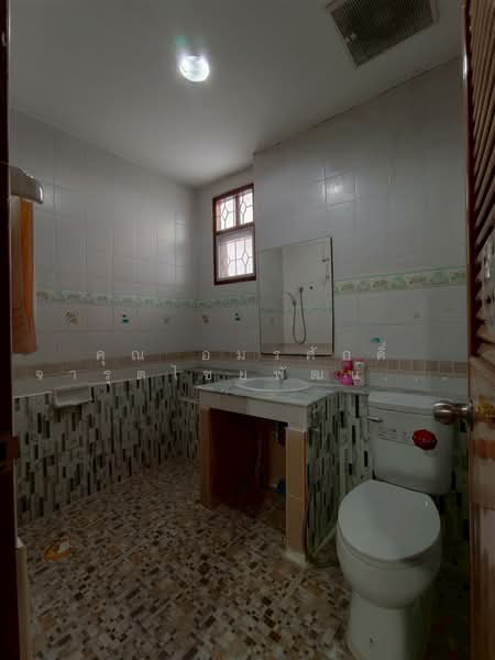 Moobaan Piyawararom Khlong 4, Pathum Thani, Sawai Pracharat Road, Bang Yitho, Thanyaburi, Pathum Thani, 3 Bedrooms, 150 sqm, Townhouse For Sale, by คุณ อมรศักดิ์ จารุตไชยพัฒน์ (ดุ่ย), 500262442 - DDproperty.com